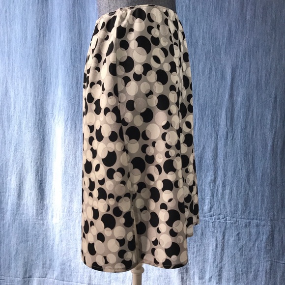 The Limited XS Black White Gray Polkadot Skirt - Picture 3 of 7